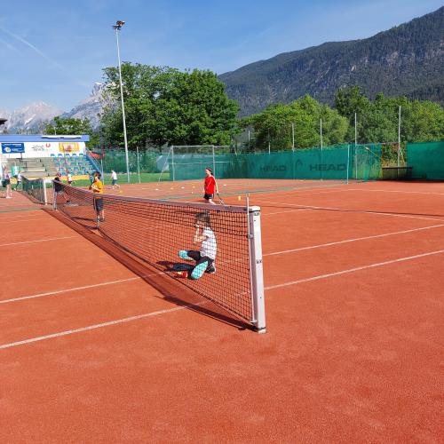 2b Tennis