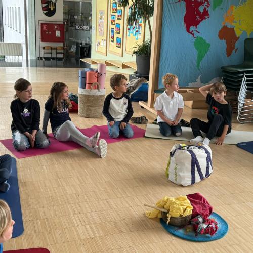 yoga 1b