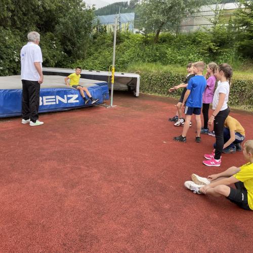 Leichtathletik 4b