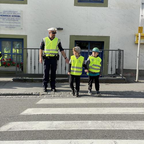 Polizei 1b
