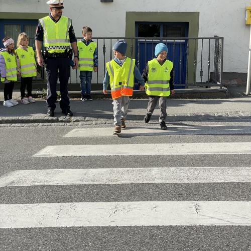 Polizei 1b