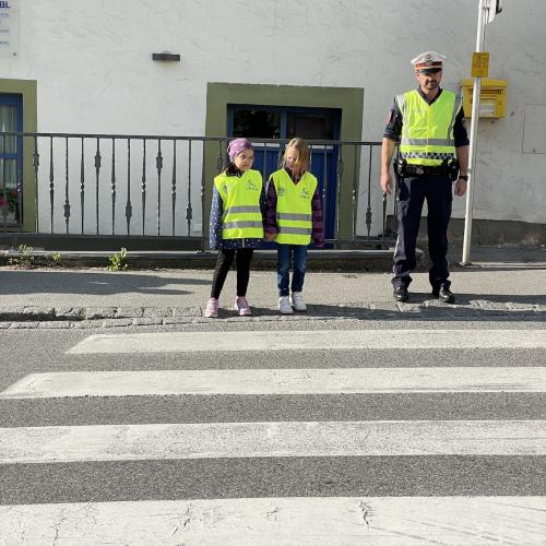 Polizei 1b