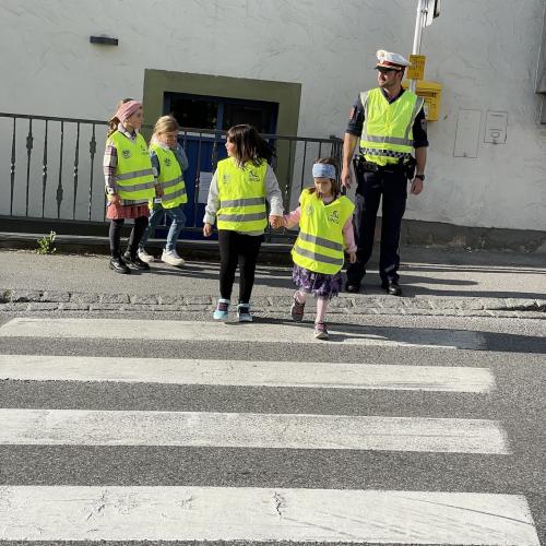Polizei 1b