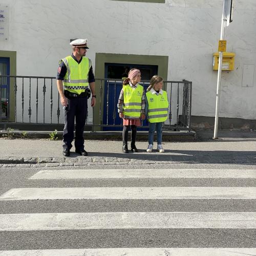 Polizei 1b