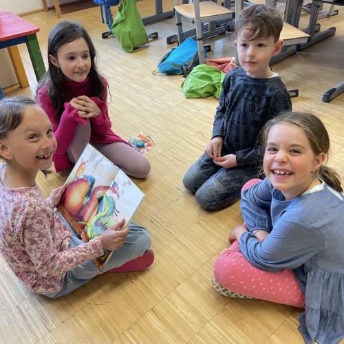 Vorlesen der 2b für die 1b