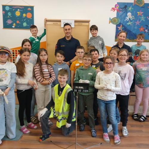 Kinderpolzei 3c