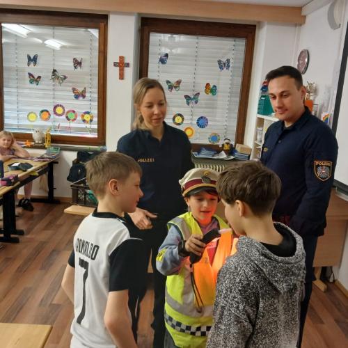 Kinderpolzei 3c
