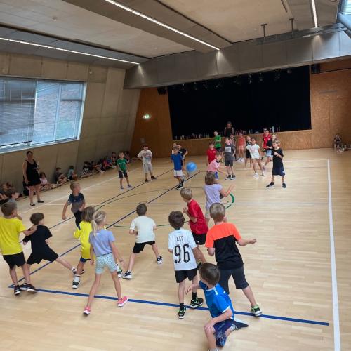 Völkerballturnier 1. und 2. Klassen