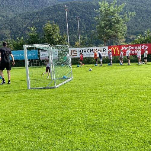 Fußball 2b