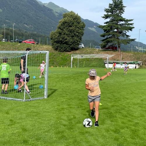 Fußball 2b