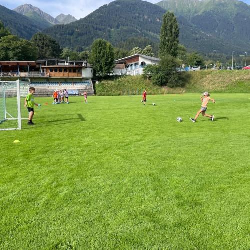 Fußball 2b