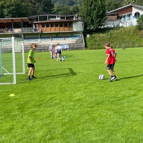 Fußball 2b