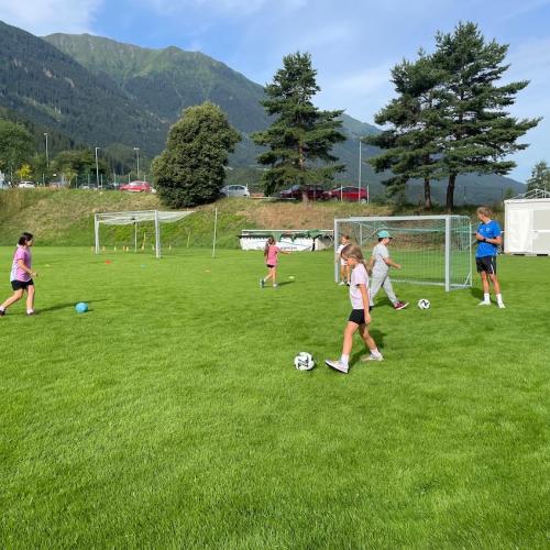 Fußball 2b