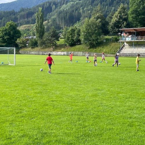 Fußball 2b
