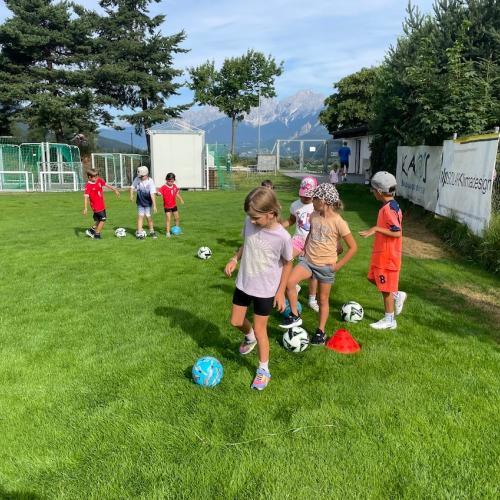 Fußball 2b
