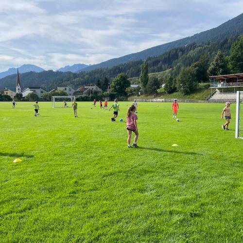 Fußball 2b