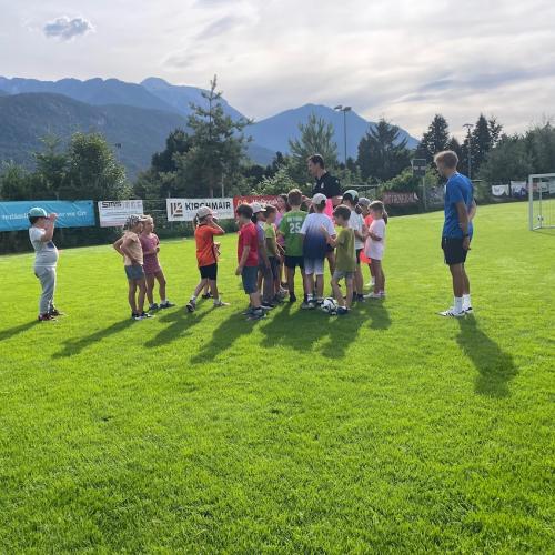 Fußball 2b