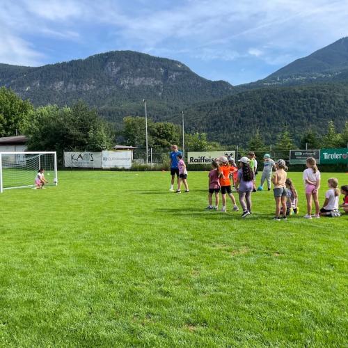 Fußball 2b