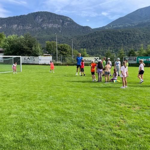 Fußball 2b