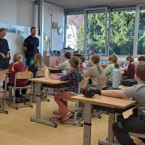 Polizei 3a