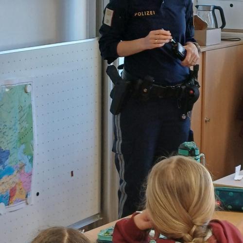 Polizei 3a