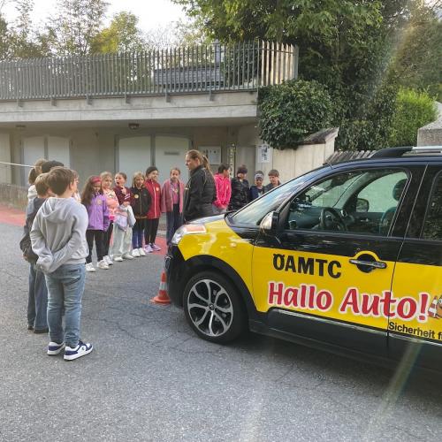 Hallo Auto 3b
