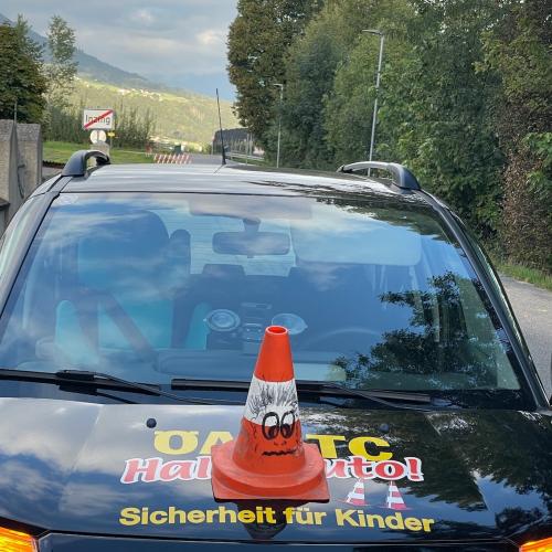 Hallo Auto 3b